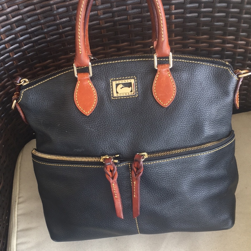 Dooney and Bourke Leather Bag - Picture 6 of 16